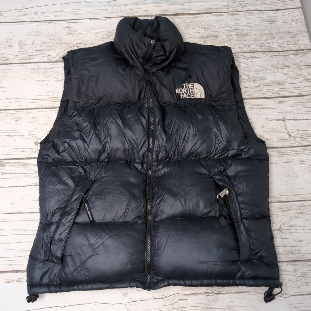 The North Face Womens Medium 1996 Retro Nuptse Vest with 700-fill
